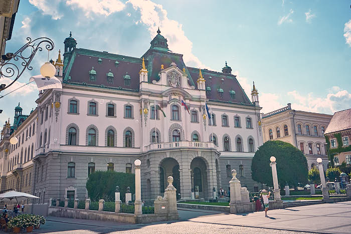 Universität Ljubljana Hauptgebäude Kongressplatz